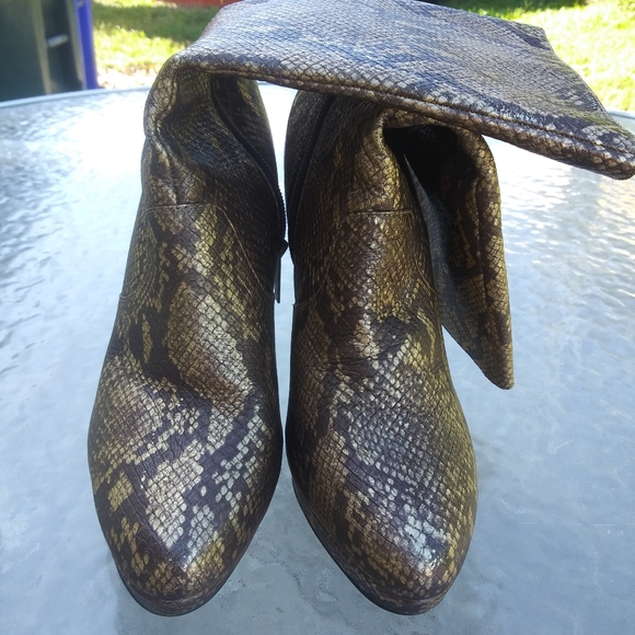 Colin Stuart Shoes - Colin Stuart snakeskin boots